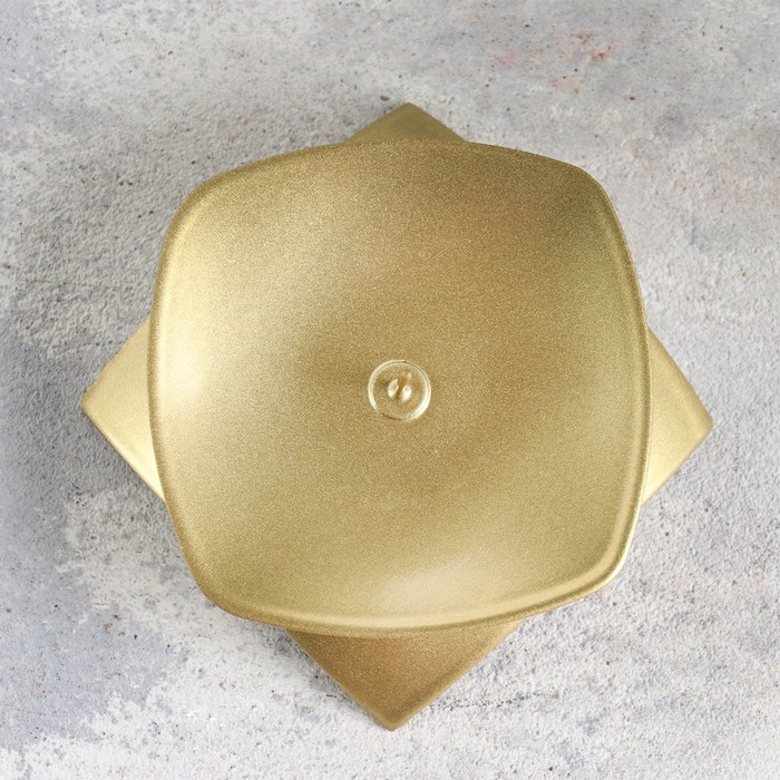 Подсвечник Подсвечник "Кварта Н" металл на одну свечу, 9,5х3 см, золотой