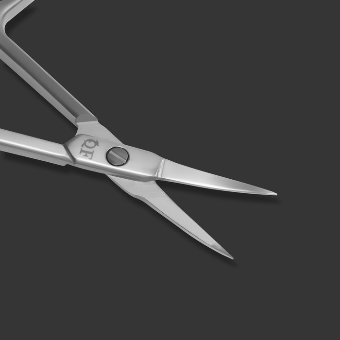 Ножницы маникюрные «Premium», для кутикулы, загнутые, узкие, 9,3 см, на блистере, цвет серебристый Ножницы маникюрные «Premium», для кутикулы, загнутые, узкие, 9,3 см, на блистере, цвет серебристый