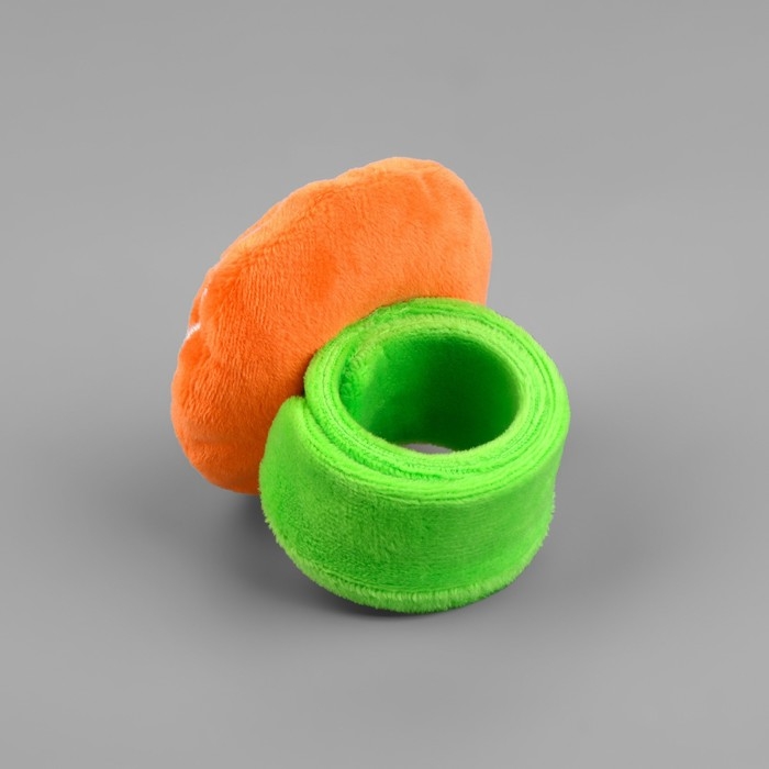 Игольница на браслете «Апельсин», 23 × 7 см, цвет зелёный Игольница на браслете «Апельсин», 23 × 7 см, цвет зелёный