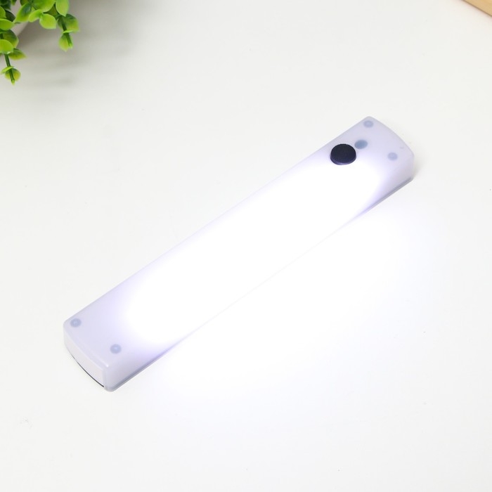 Светильник Светильник "Мирбис" LED 3Вт 3ААА белый 18,5х3,5х2см BayerLux