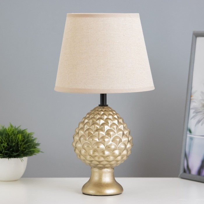 Настольная лампа Настольная лампа "Мухамера" Е27 40Вт золото 19х19х37см RISALUX