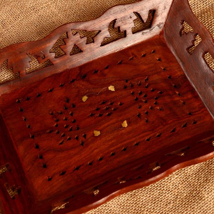 Поднос дерево Поднос дерево "Резной" 24*19*3 см