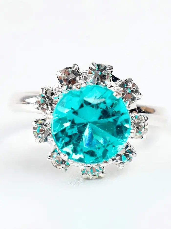 Вышивка крестиком с пяльцами для детей &laquo;Волшебные крестики&raquo;, набор для творчества