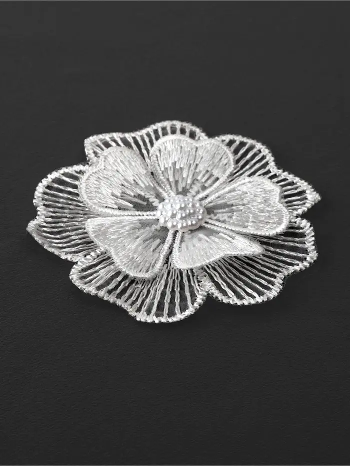 Аппликация для одежды &laquo;Цветок&raquo; текстильная, d=6 см, 10 шт., белая