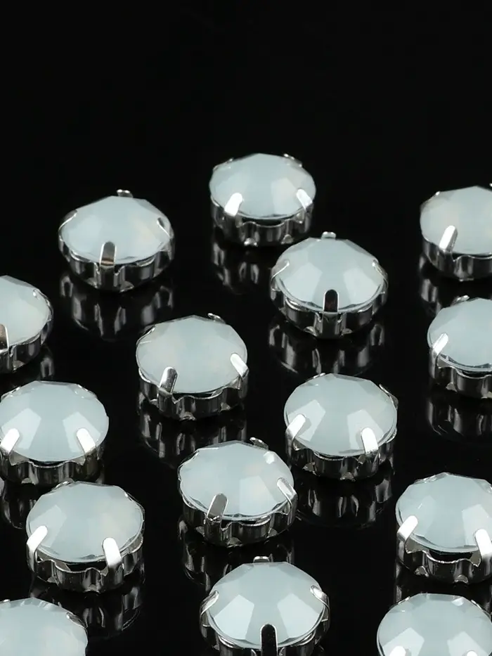 Стразы пришивные &laquo;Шатон&raquo;, круглые, в цапах, d=10 мм, 20 шт., белые