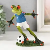 Фигурка полистоун лак &laquo;Лягуха: Футболист&raquo;, 13&times;12&times;5 см