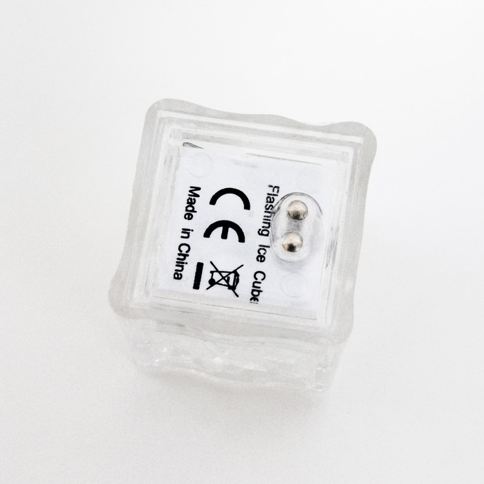 Ночник водный Ночник водный "Льдинка" LED от батареек 3хAG3 МИКС 2,6х2,6х2,7см