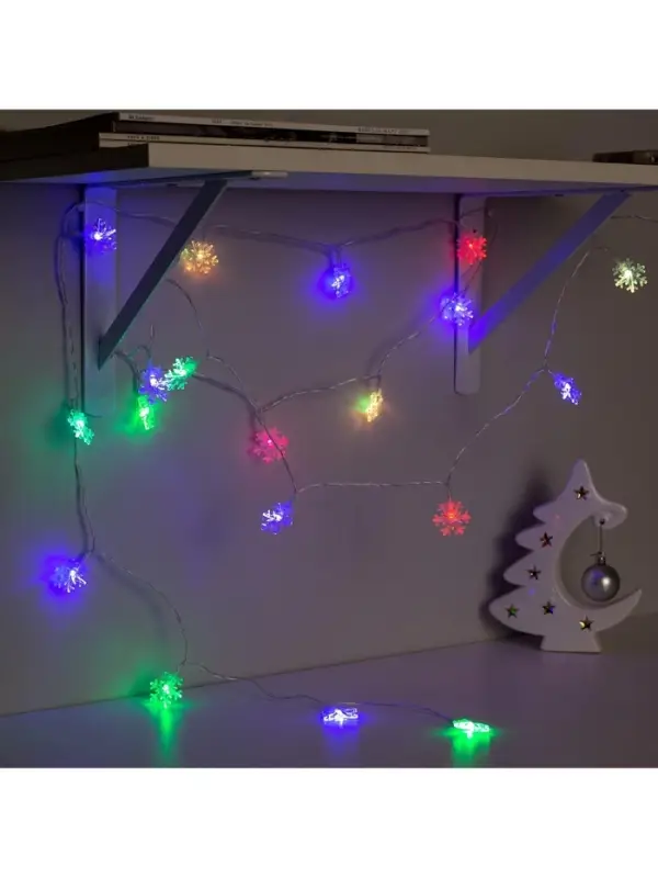 Гирлянда &laquo;Нить&raquo; 3 м с насадками &laquo;Снежинки большие&raquo;, IP20, прозрачная нить, 20 LED, от батареек АА&times;3, свечение мульти