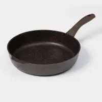 Сковорода KUKMARA &laquo;Мраморная&raquo;, d=28 см, пластиковая ручка, антипригарное покрытие, литой алюминий, коричневая