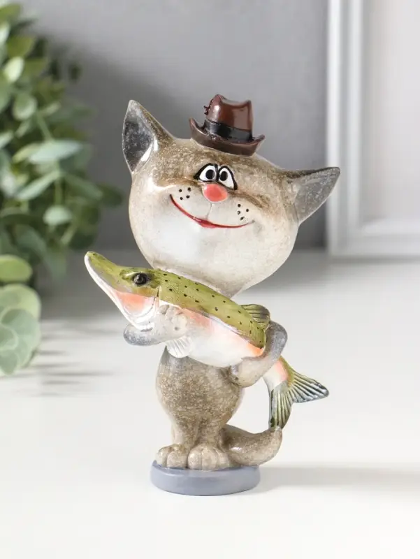 Фигурка полистоун лак &laquo;Котик-рыбак с уловом&raquo;, 9.2&times;6.3&times;14 см