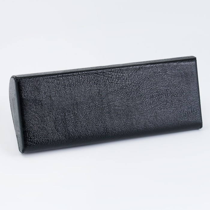 Набор для очков: шнурок, футляр, салфетка Набор для очков: шнурок, футляр, салфетка