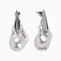 Серьги жемчуг "Капля борроко", цвет белый в серебре Серьги жемчуг "Капля борроко", цвет белый в серебре