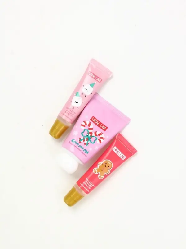 Новогодний подарочный набор косметики: крем для рук, бальзам для губ, пилочка для ногтей, URAL LAB Новогодний подарочный набор косметики: крем для рук, бальзам для губ, пилочка для ногтей, URAL LAB