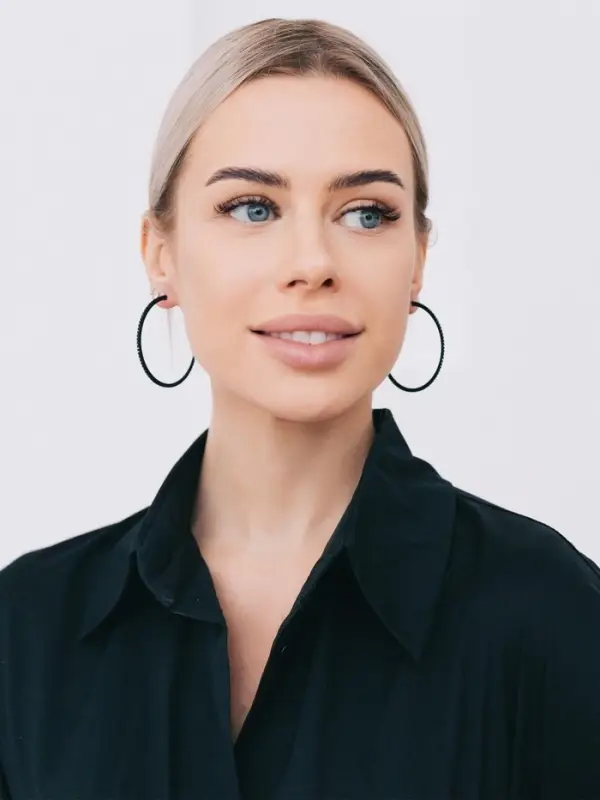 Серьги кольца со стразами QF &laquo;Сумерки&raquo;, d=5 см, чёрные в серебре