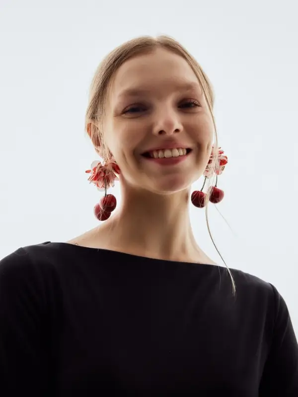 Серьги &laquo;Вишня с цветами&raquo;, цветные в золоте