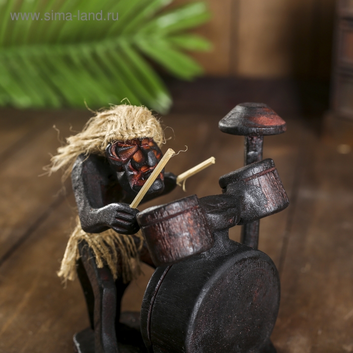 Сувенир дерево "Абориген с барабанной установкой" 15 см