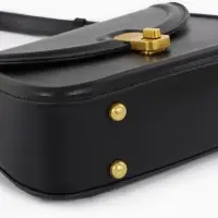 Сумка женская мессенджер TEXTURA на клапане, 23&times;6&times;13 см, чёрная