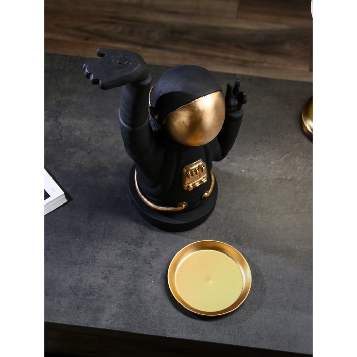 Подставка для мелочей «Космонавт», полистоун, 47 см, цвет чёрно-золотой Подставка для мелочей «Космонавт», полистоун, 47 см, цвет чёрно-золотой