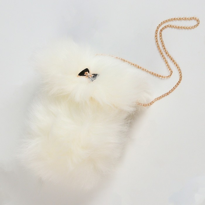Сумка для кукол «Меховая», цвет белый Сумка для кукол «Меховая», цвет белый