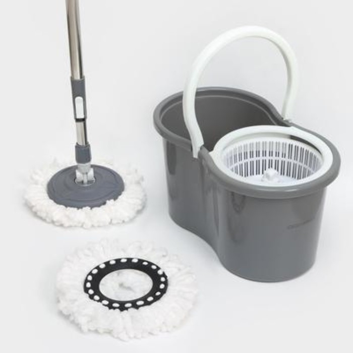 Швабра с отжимом и ведро на колёсиках с пластиковой центрифугой Доляна, 14 л, швабра, запасная насадка из микрофибры, цвет МИКС Швабра с отжимом и ведро на колёсиках с пластиковой центрифугой Доляна, 14 л, швабра, запасная насадка из микрофибры, цвет МИКС