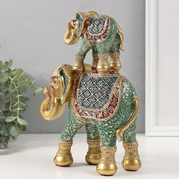 Сувенир полистоун Сувенир полистоун "Слон со слонёнком, ромашки на попоне" красно-голубой, блёстки 17х7х23 см 103258