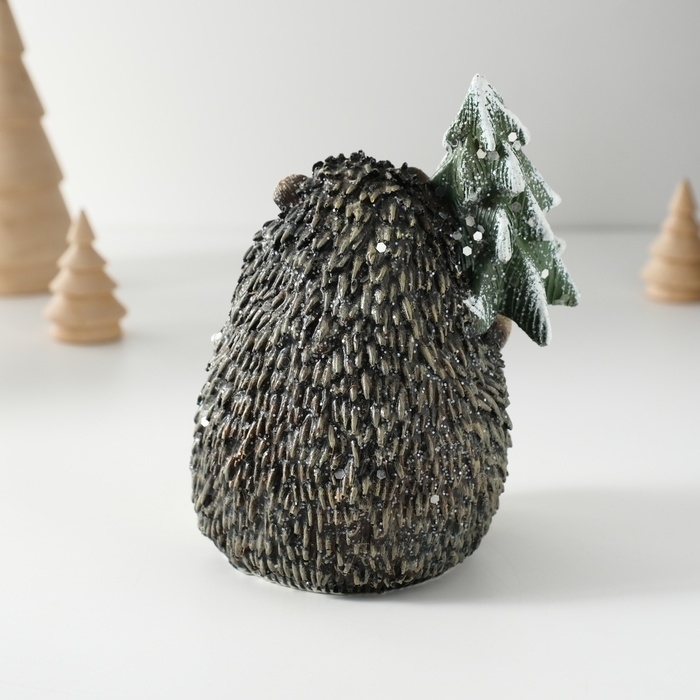 Сувенир полистоун  Сувенир полистоун "Милый ёжик с ёлочкой" 10х9,5х12,5 см