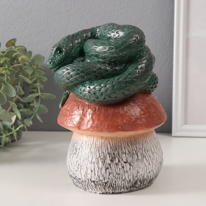 Копилка  Копилка "ЗМЕЙКА НА ГРИБЕ"  11 х11 х 18 см.