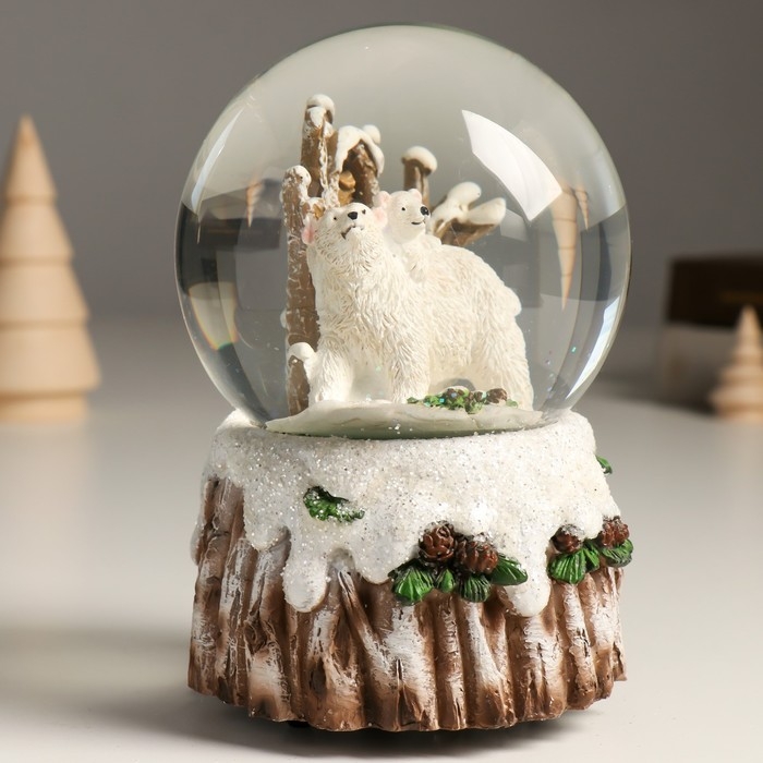 Сувенир полистоун водяной шар музыка механический Сувенир полистоун водяной шар музыка механический "Белые медведи в лесу" 11,5х11,5х14 см