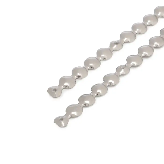 Лента декоративных гвоздей ТУНДРА, длина 1 м, 11×16 мм, хром, 10 шт. Лента декоративных гвоздей ТУНДРА, длина 1 м, 11×16 мм, хром, 10 шт.