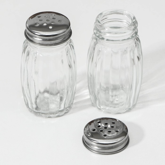 Набор для специй из стекла на подставке &laquo;Повар на диване&raquo;, 3 предмета: солонка 50 мл, перечница 50 мл, подставка, фигурка МИКС