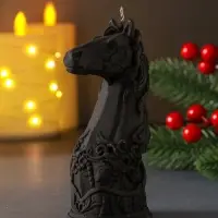 Свеча Символ Года "Лошадь", 12,5*5*6,5, черная Свеча Символ Года "Лошадь", 12,5*5*6,5, черная