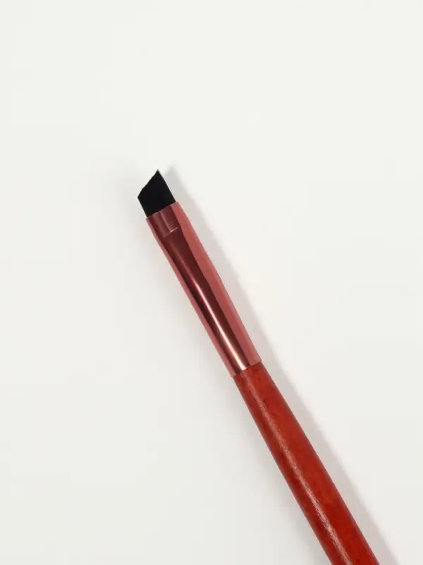 Кисть для макияжа Brush WOOD, скошенная, 16(±1) см, коричневый/золотистый Кисть для макияжа Brush WOOD, скошенная, 16(±1) см, коричневый/золотистый