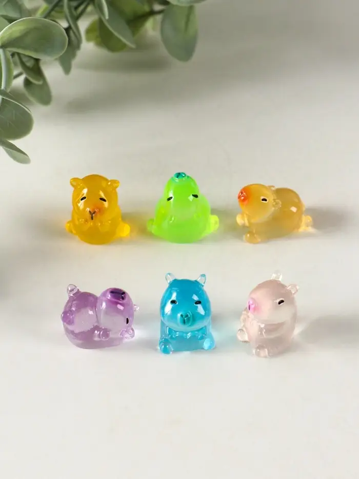 Сувенир полистоун флюоресцентный "Капибары" набор 6 шт 1,7х2 см Сувенир полистоун флюоресцентный "Капибары" набор 6 шт 1,7х2 см