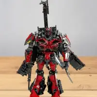 Робот &laquo;Огнеборец&raquo;, трансформируется, с элементами из металла