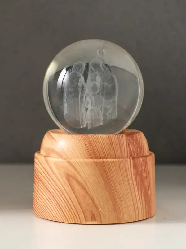 Сувенир стекло свет Сувенир стекло свет "Шар. Рождение" 6хLED шар d=6 см, крутится, USB 7х7х10 см