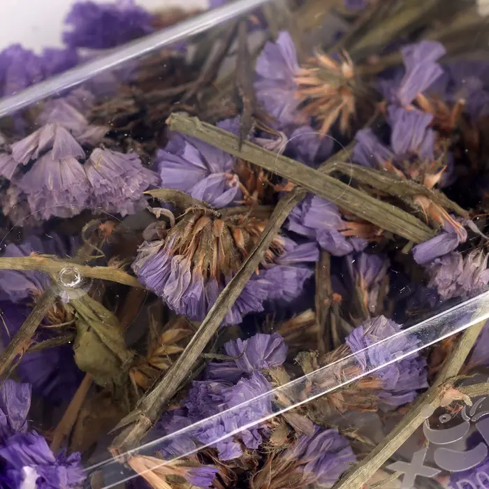 Свеча своими руками. Создание цветных свечей с цветочным декором &laquo;Полевые цветы&raquo;, набор для творчества