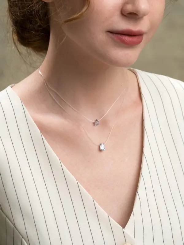 Кулон на леске &laquo;Двойная слеза&raquo;, белый в серебре, 40 см