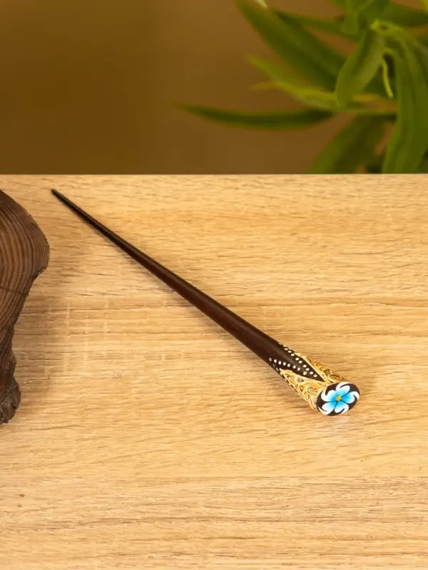 Заколка для волос Заколка для волос "Спираль" дерево Албезия, 17 см, цв. коричневый