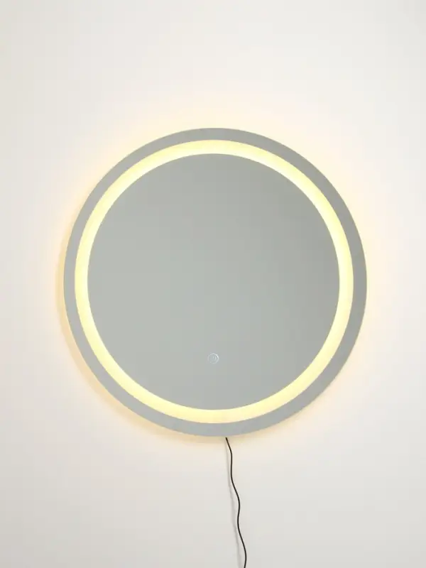 Зеркало с подсветкой 60х60 см, сенсорная кнопка Зеркало с подсветкой 60х60 см, сенсорная кнопка