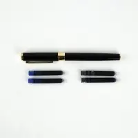 Ручка перьевая подарочная, 4 картриджа, металл &laquo;Черная&raquo;