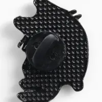 Значок &laquo;Котейка&raquo;, белый в чёрном металле