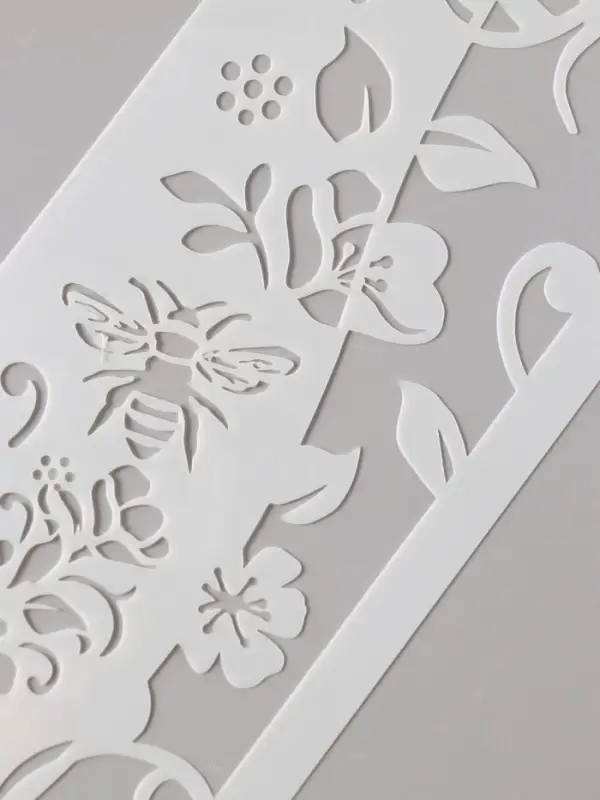 Трафарет бордюрный пластик Трафарет бордюрный пластик "Пчёлы" 10х30 см