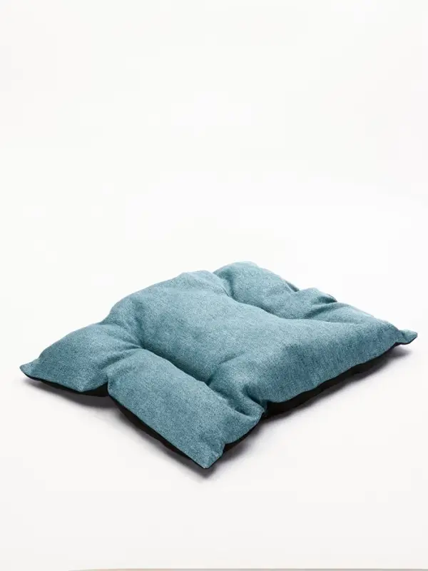 Лежанка для кошек и собак, мебельная ткань, 65 х 55 х 15 см Лежанка для кошек и собак, мебельная ткань, 65 х 55 х 15 см