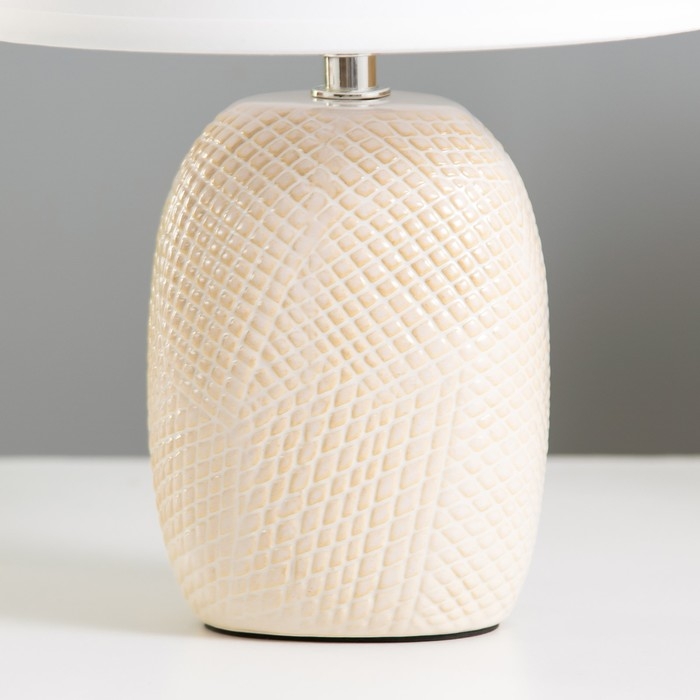 Настольная лампа Настольная лампа "Лоренза" Е14 40Вт белый 20х20х28,5 см RISALUX