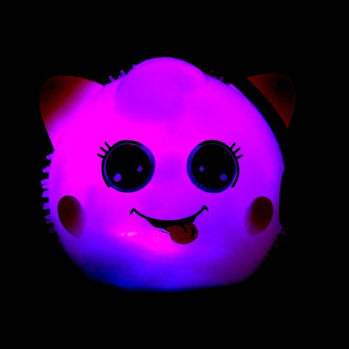 Ёжка «Котик» световой с пищалкой, цвета МИКС Ёжка «Котик» световой с пищалкой, цвета МИКС