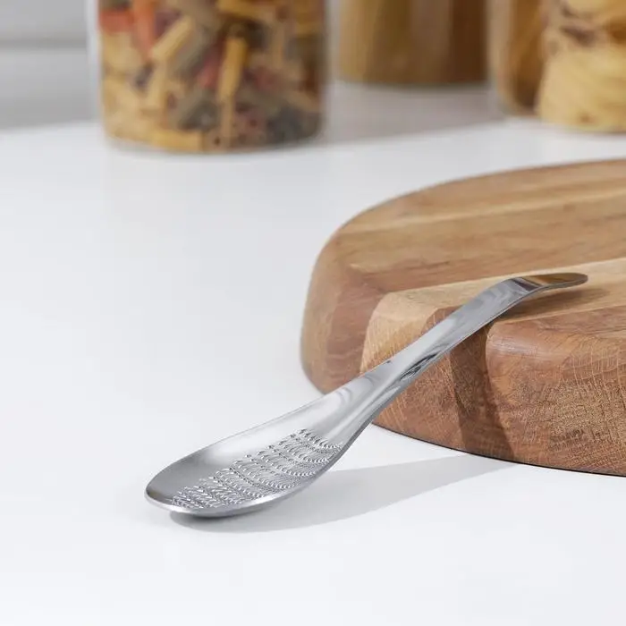 Тёрка для сыра Доляна Steel, 17×4,5 см, нержавеющая сталь, цвет серебристый Тёрка для сыра Доляна Steel, 17×4,5 см, нержавеющая сталь, цвет серебристый