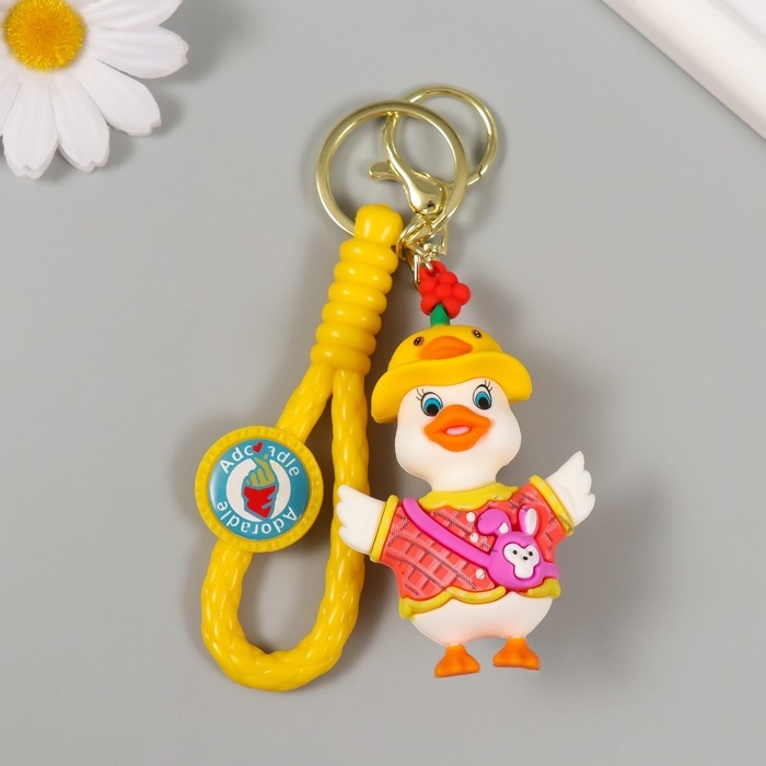 Брелок резина с карабином, ремешком Брелок резина с карабином, ремешком "Модная уточка" 3,8х5х8 см