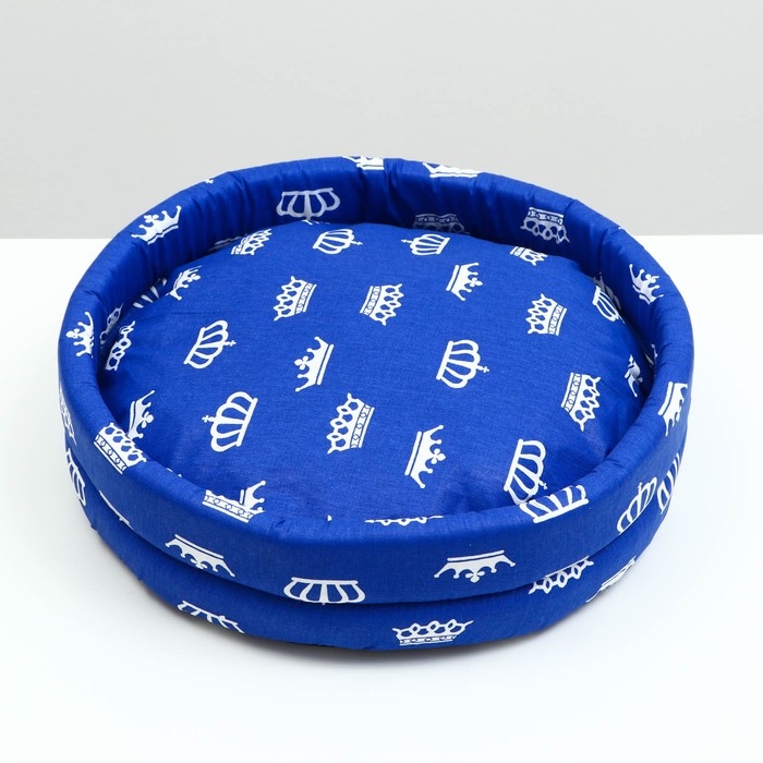 Лежанка Lowcost круглая, поплин, 40 х 40 х 12 см, синяя с коронами Лежанка Lowcost круглая, поплин, 40 х 40 х 12 см, синяя с коронами