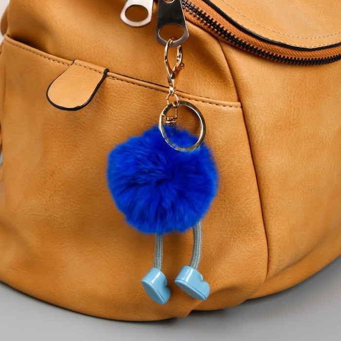 Пушистик на кольце с карабином  Пушистик на кольце с карабином "Чудик с длинными ножками в ботинках" ярко-синий