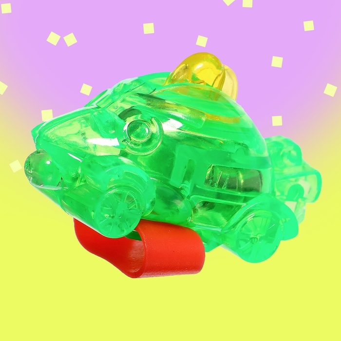 Детский игровой автомат «Мега» с игрушками, в наборе 8 шаров-сюрпризов